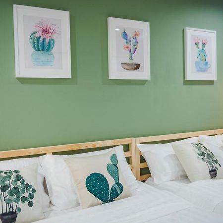 White Beach House Hua Hin 20 Second To The Beach Экстерьер фото