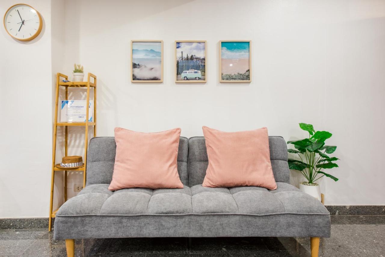 White Beach House Hua Hin 20 Second To The Beach Экстерьер фото