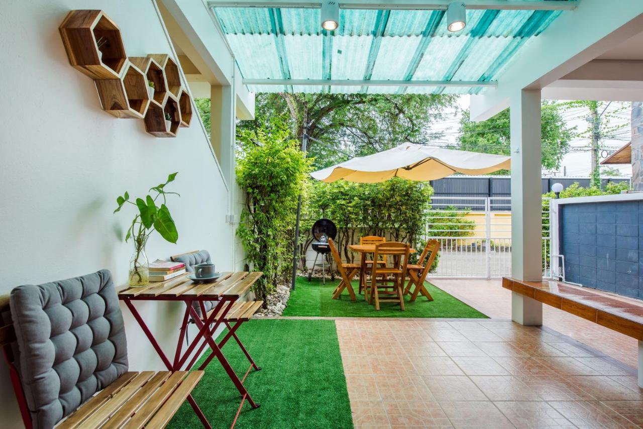 White Beach House Hua Hin 20 Second To The Beach Экстерьер фото