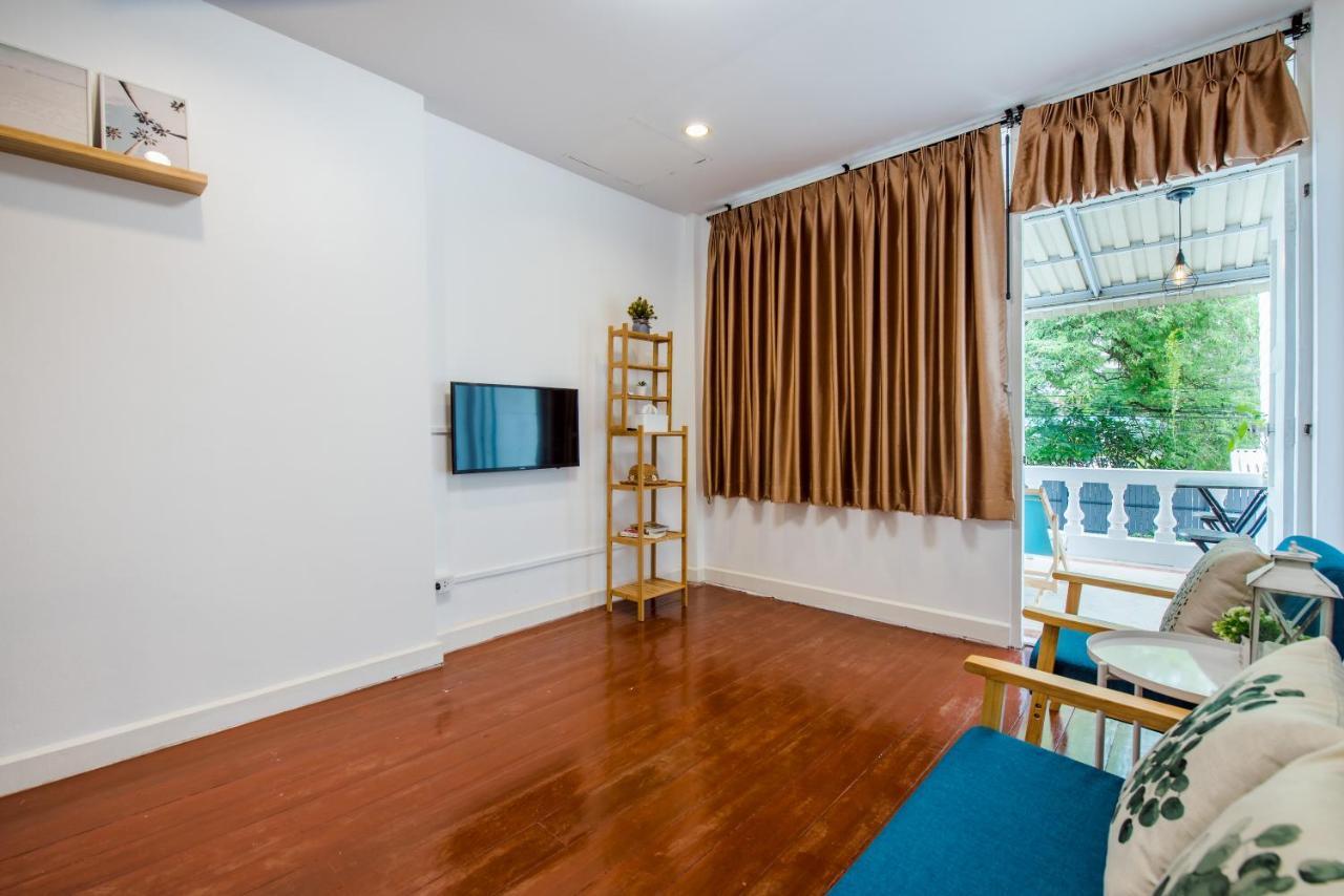White Beach House Hua Hin 20 Second To The Beach Экстерьер фото